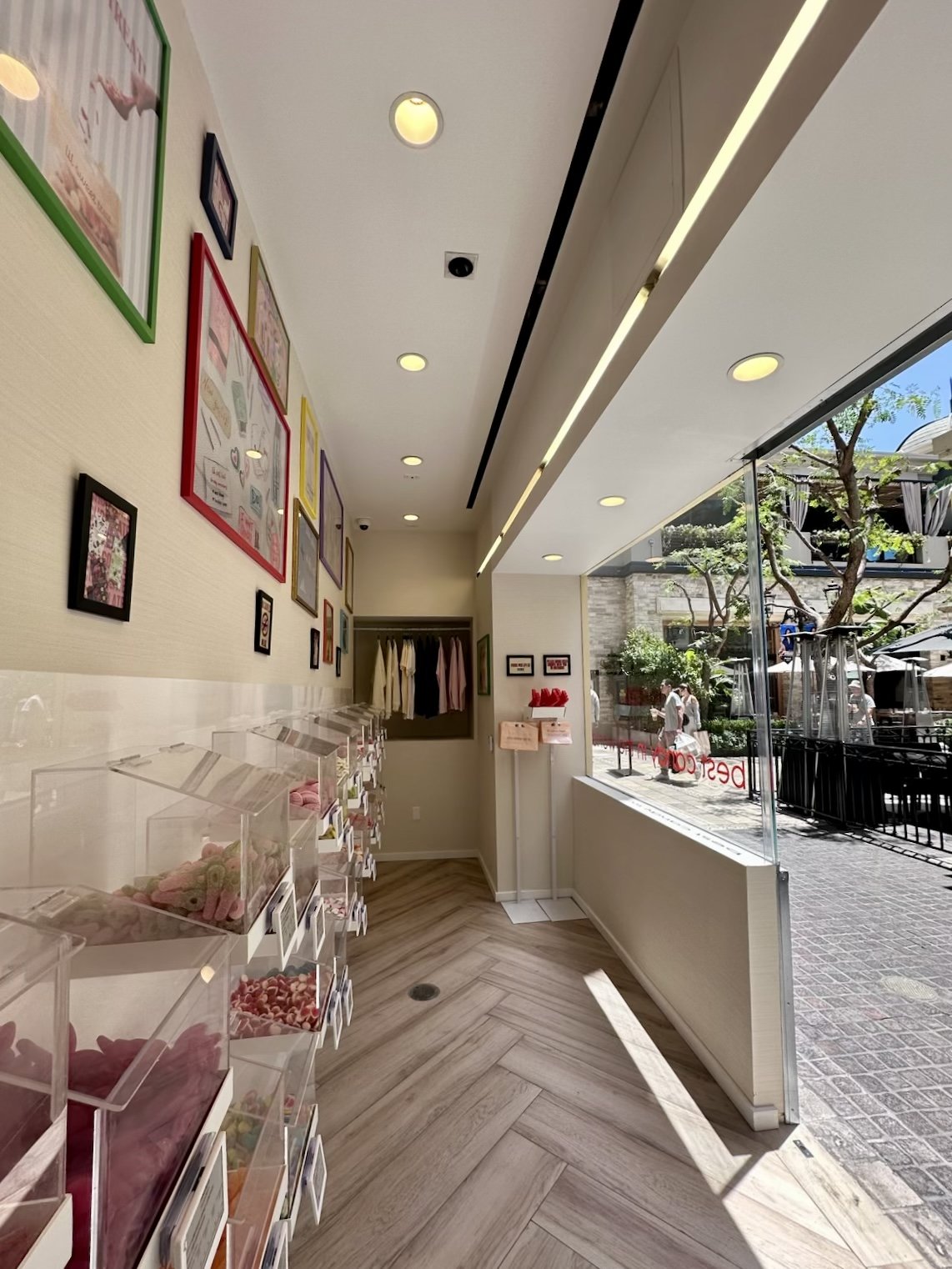 Lil Sweet Treat at The Grove retail buildout by ASEP Contractors